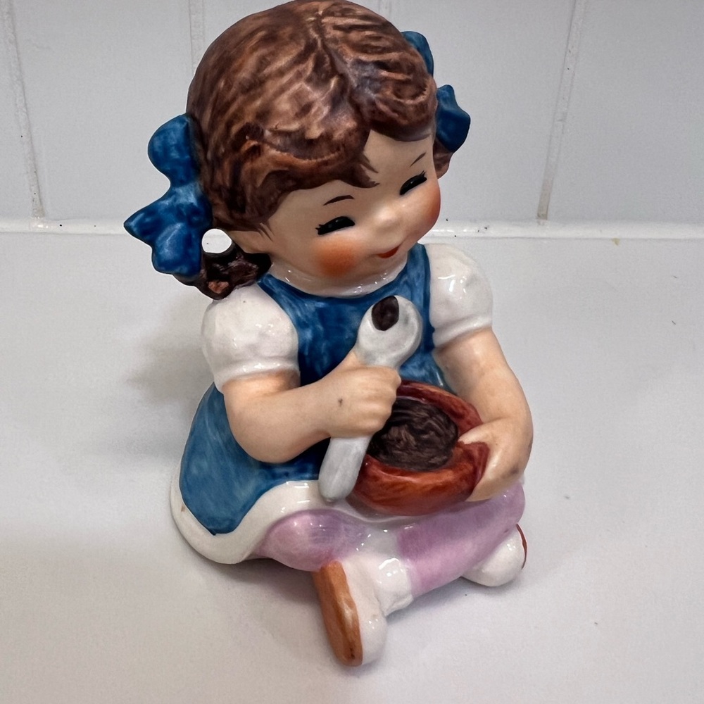 Vintage Goebel Charlot BYI Figurine Sitting Brown Hair Girl Eating From Bowl